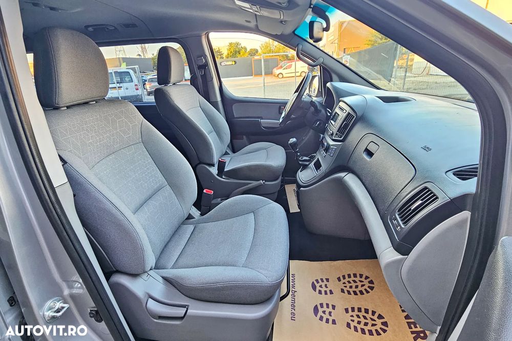 Hyundai H-1 Starex - 17