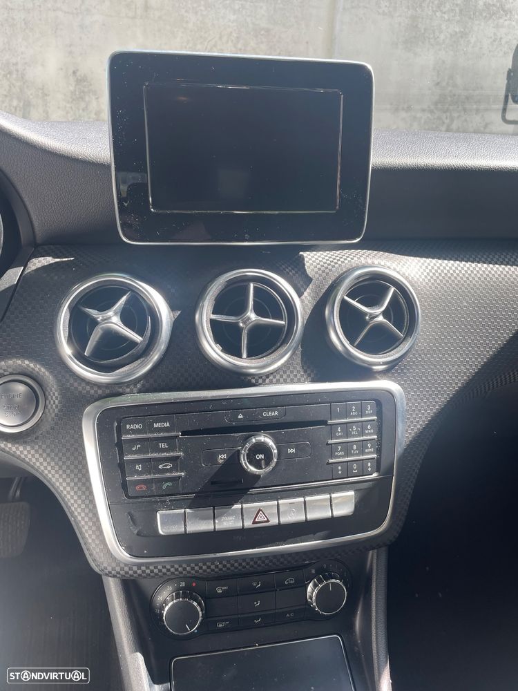 Mercedes-Benz A 180 d Urban Aut. - 6