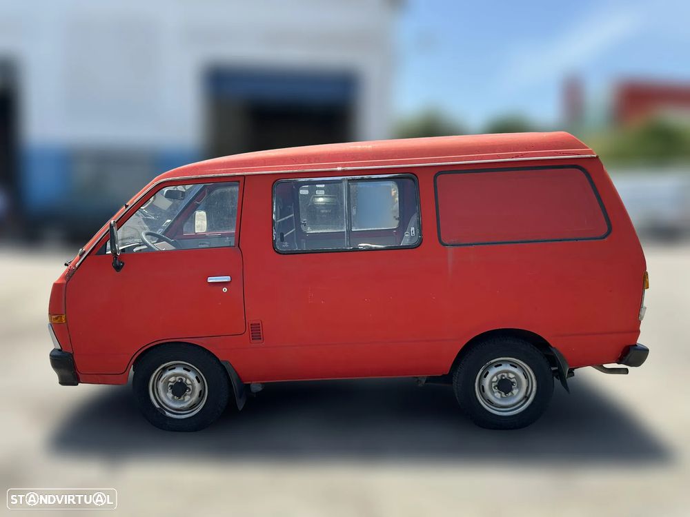 Nissan Vanette 2.0D de 1990 de para peças - 3