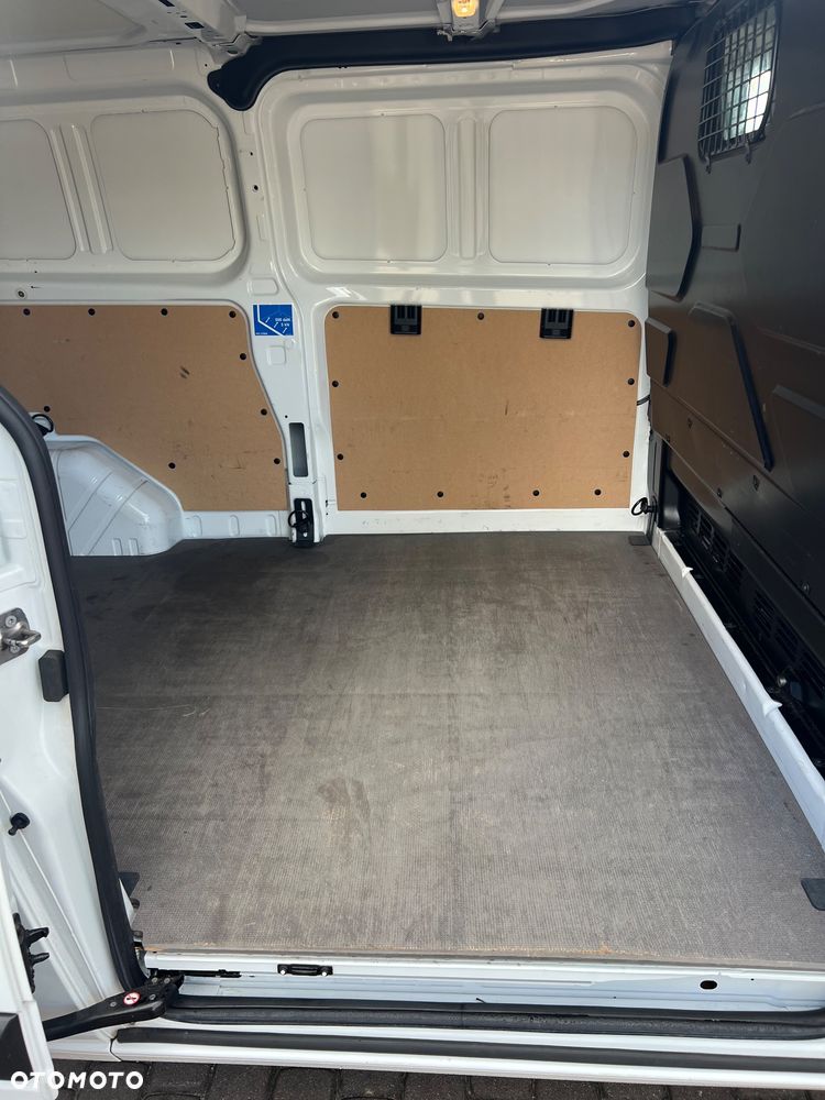 Ford Transit Custom - 12