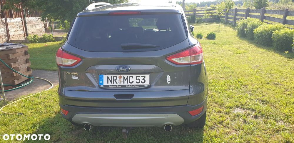 Ford Kuga 2.0 TDCi 4x4 Titanium - 4