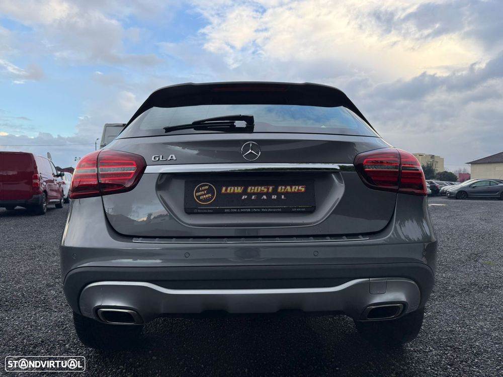 Mercedes-Benz GLA 180 CDI Urban - 33