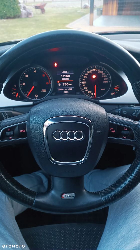 Audi A4 Avant 2.0 TDI - 26