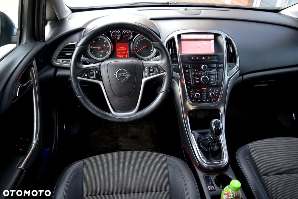 Opel Astra 2.0 CDTI DPF Cosmo - 5