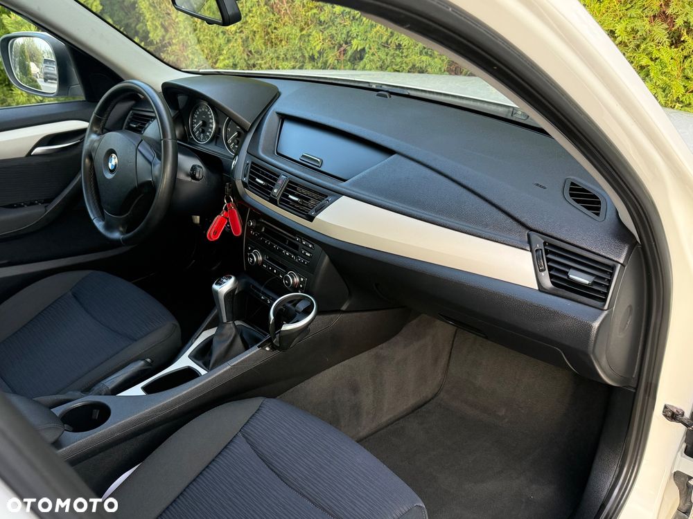BMW X1 xDrive20d - 10