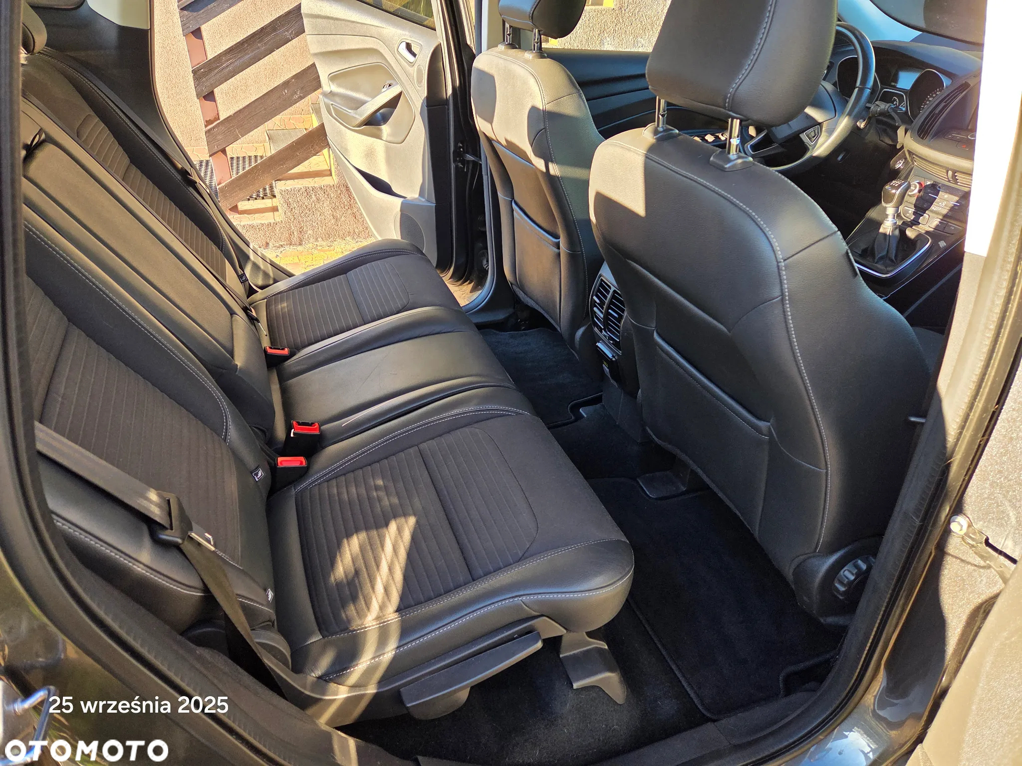 Ford Kuga - 25