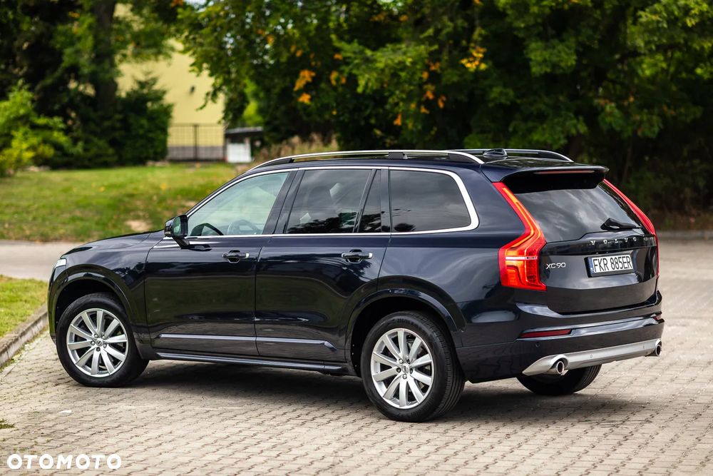 Volvo XC 90 D5 AWD Geartronic Momentum - 17
