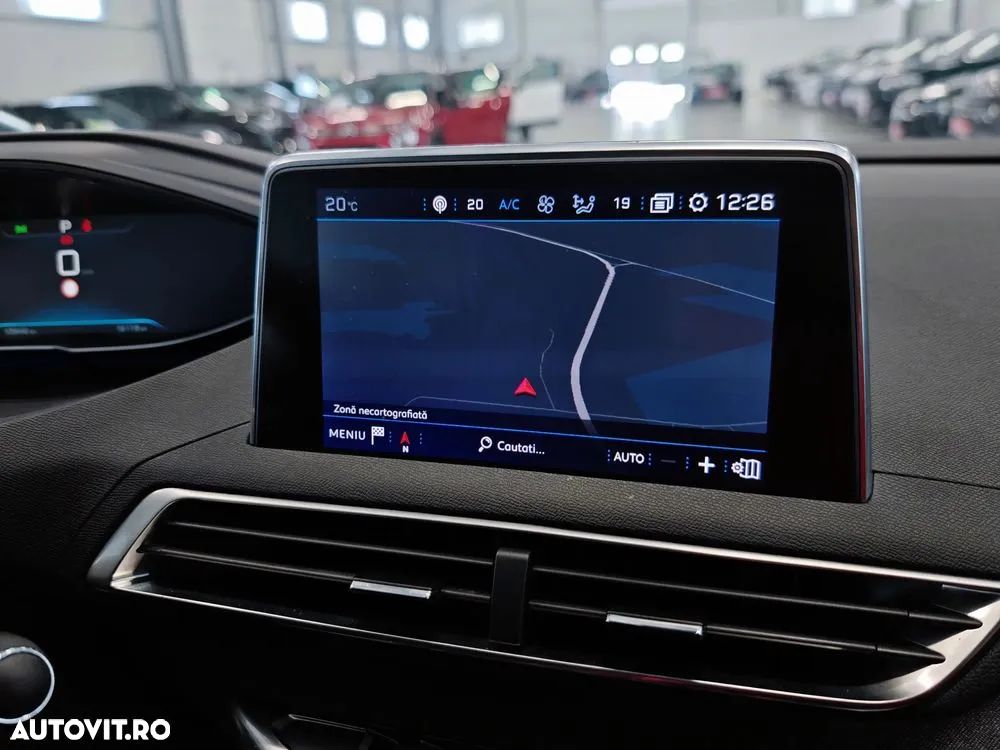 Peugeot 3008 ver-1-2-puretech-s-s-eat8-allure - 12