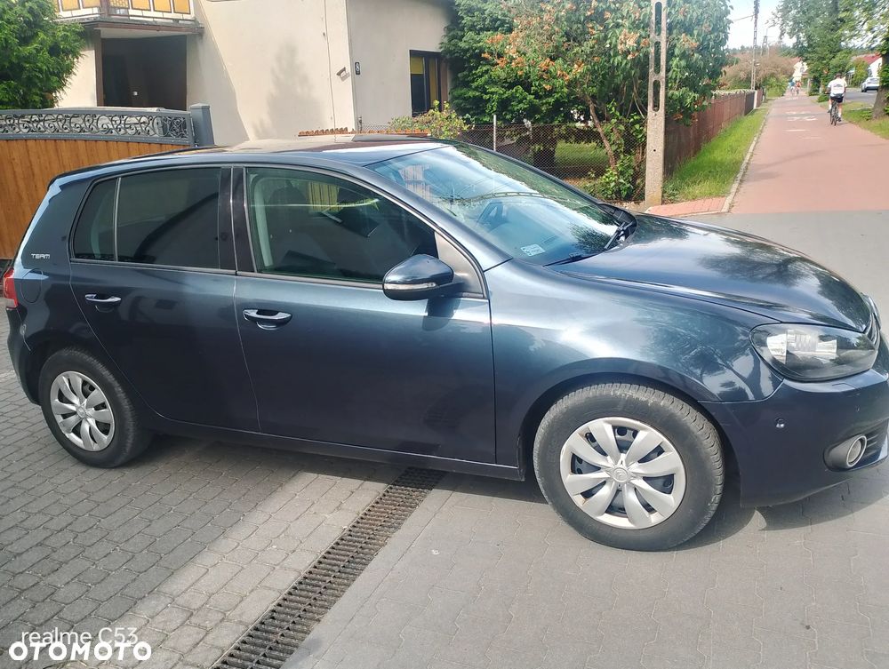 Volkswagen Golf - 2