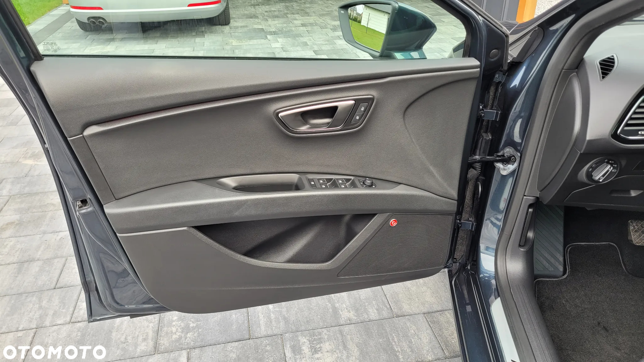 Seat Leon Sportstourer 2.0 TSI OPF DSG FR - 10
