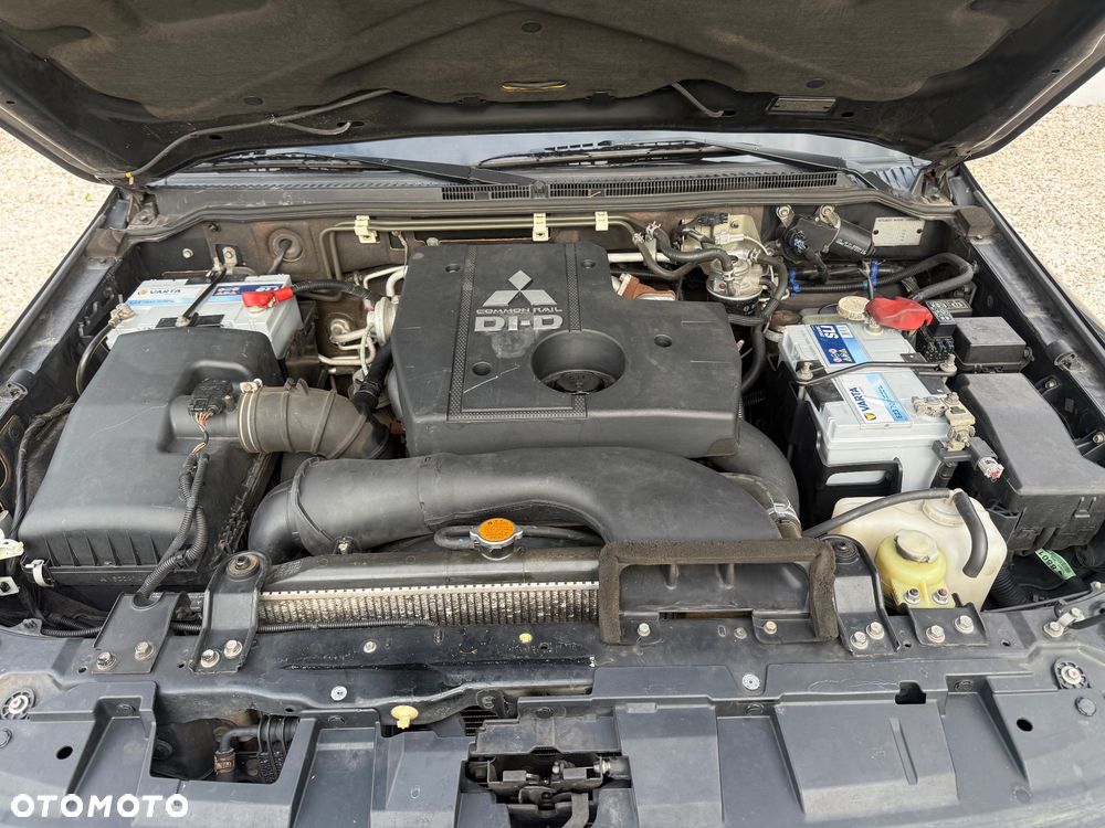 Mitsubishi Pajero 3.2 DI-D Automatik Limited Edition - 22