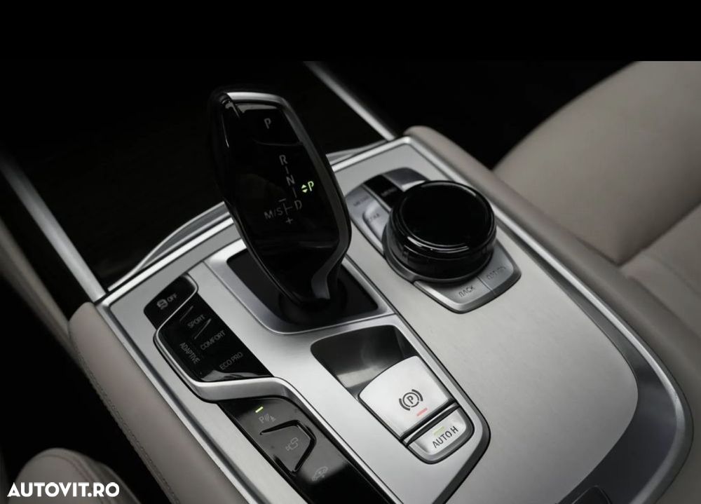 BMW Seria 7 740Li - 18