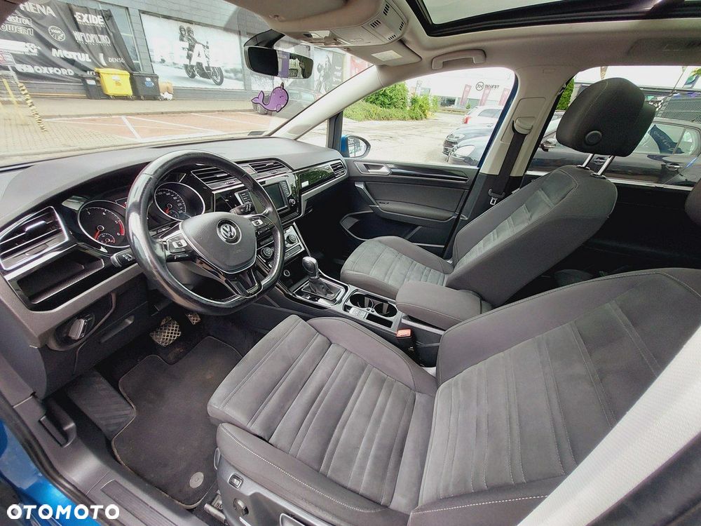 Volkswagen Touran 2.0 TDI BMT Highline DSG - 27