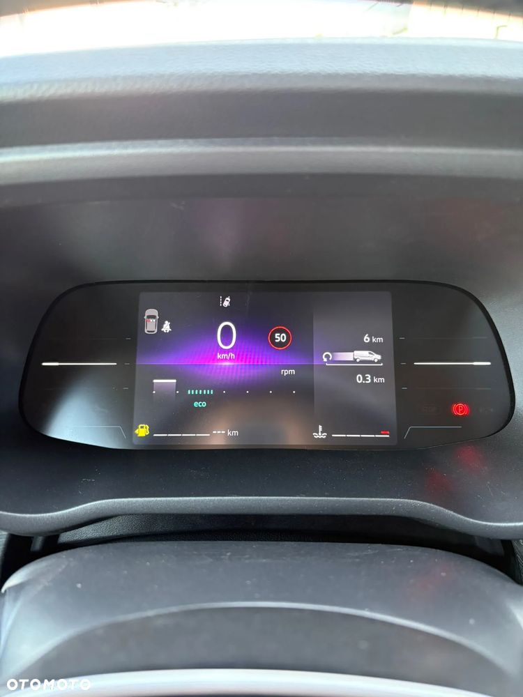 Renault Trafic L1H1 2.0dCi 150 KM - 17