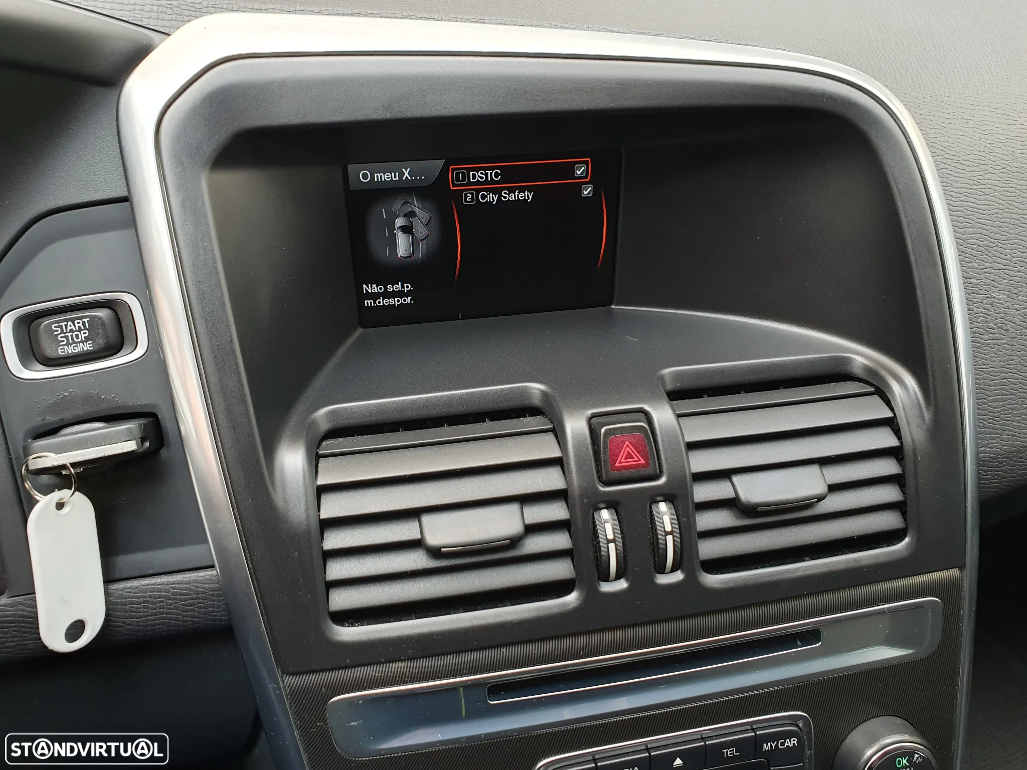 Volvo XC 60 2.0 D4 R-Design - 12