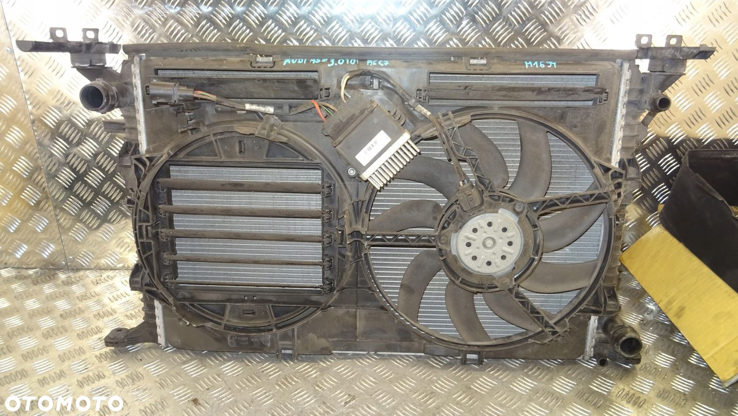 Komplet Chłodnic  Wentylatory AUDI A5 A6 3.0 8K0121251H - 2