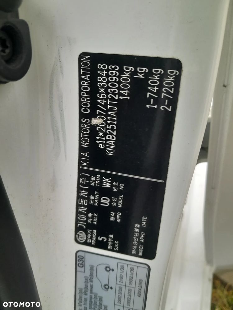 Kia Picanto 1.0 Business Line Plus - 22