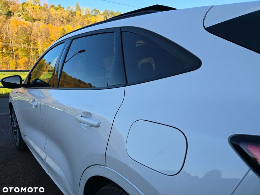 Ford Kuga 2.5 Duratec FHEV 4x4 ST-LINE - 15