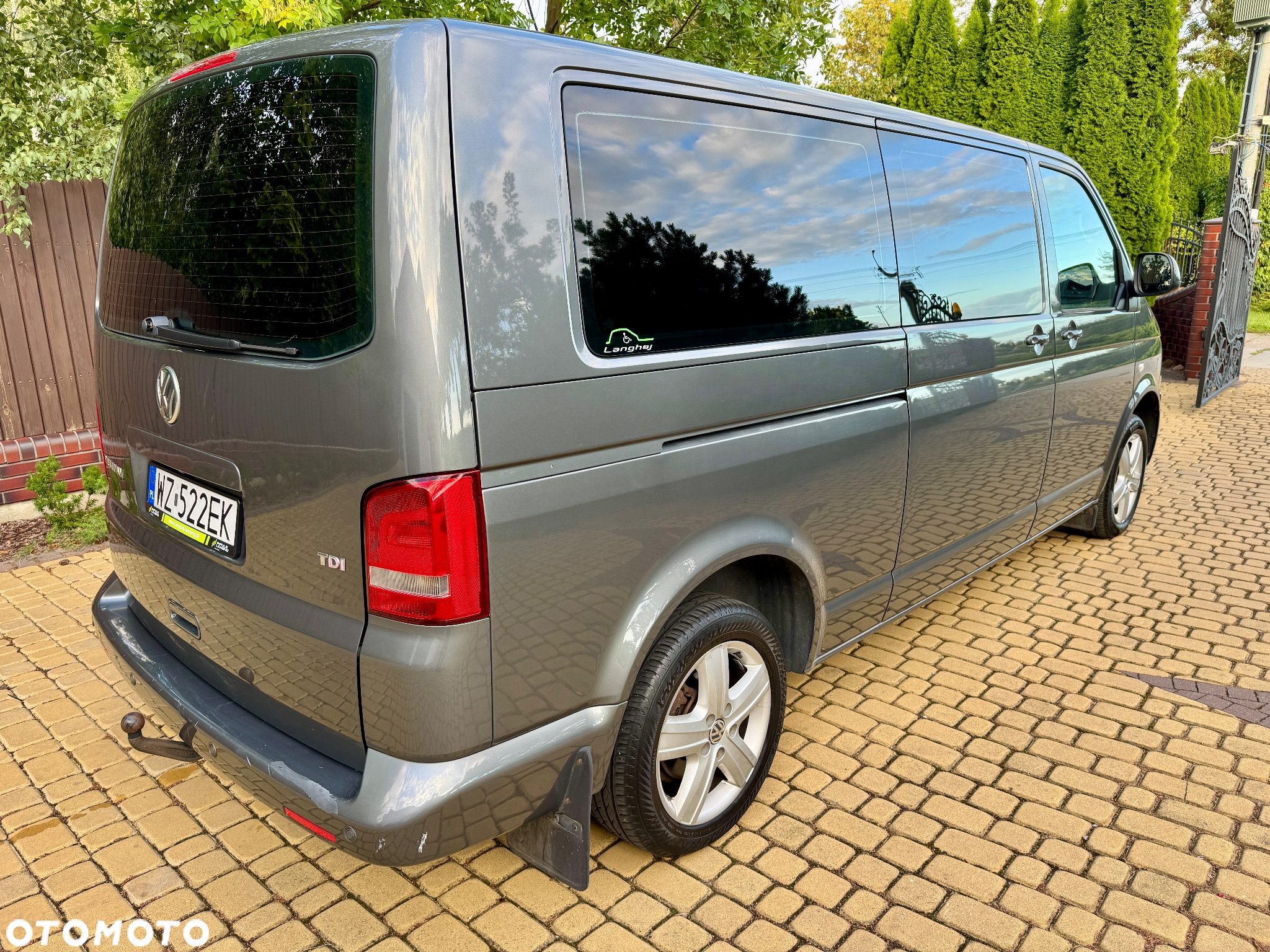 Volkswagen Multivan - 4
