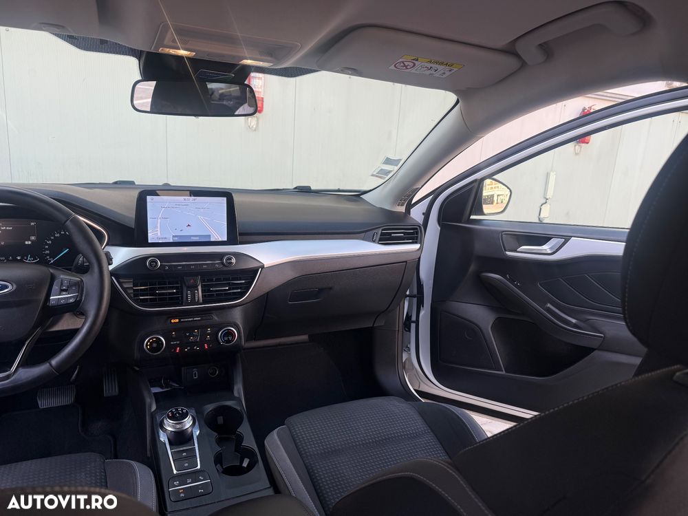 Ford Focus 1.5 EcoBlue Start-Stopp-System Aut. TITANIUM - 23