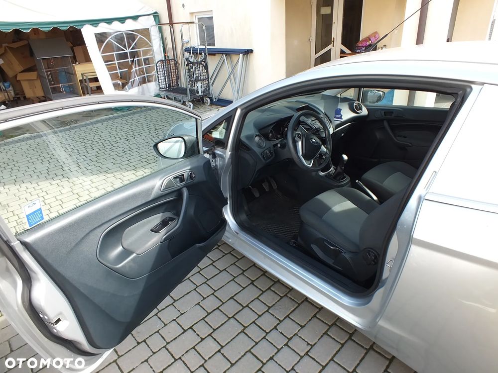 Ford Fiesta - 9