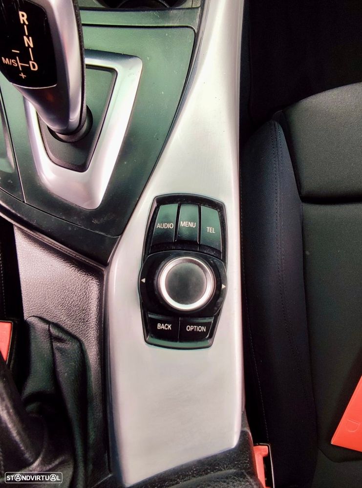 BMW 118 dA Line Sport — fotografia 22