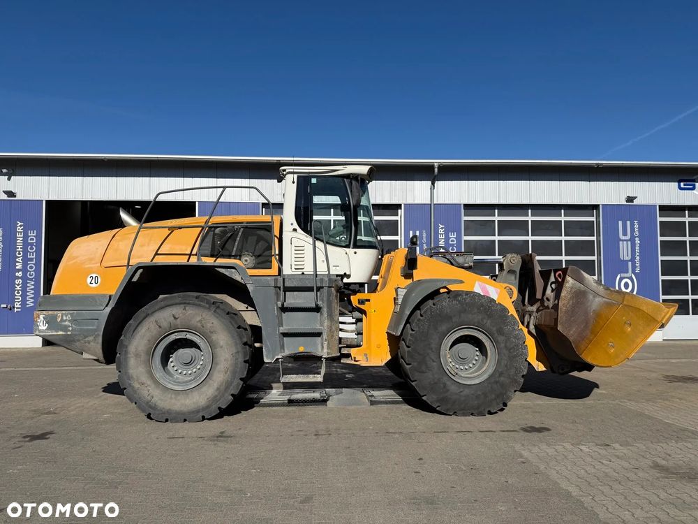 Liebherr L566 - 3
