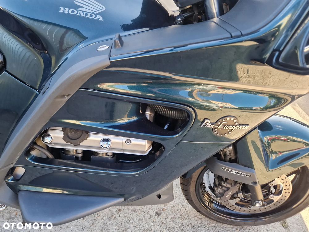 Honda ST - 18