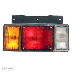 Farolim / Farolins traseiros Bedford Isuzu Nkr Npr NOVOS - 1