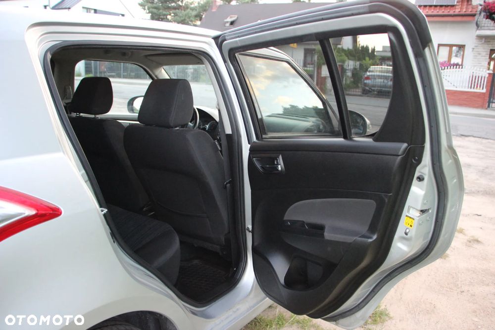 Suzuki Swift - 16