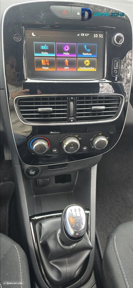 Renault Clio 0.9 TCe Limited Bi-Fuel - 14