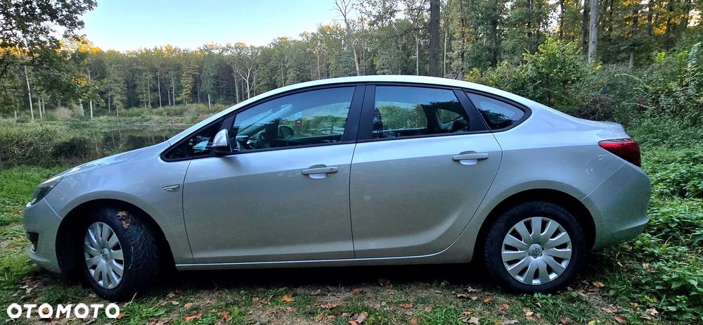 Opel Astra - 2