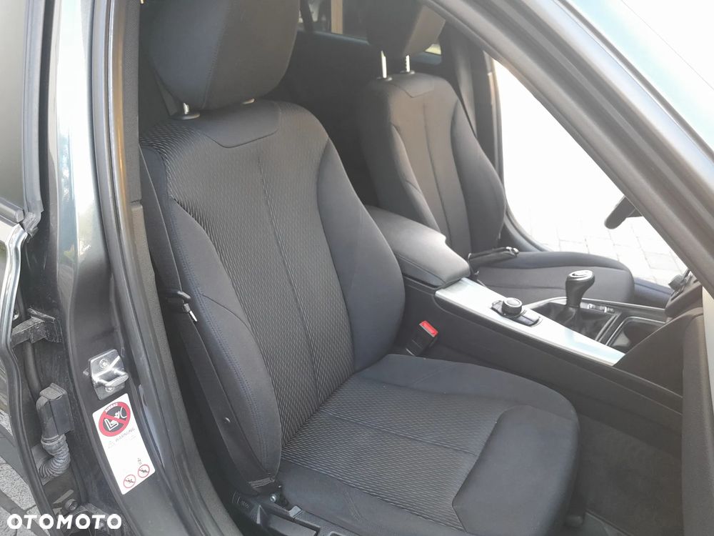BMW Seria 3 - 18