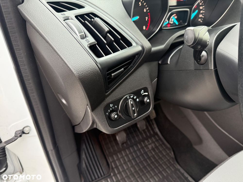 Ford Kuga 1.5 EcoBoost 2x4 Business Edition - 18