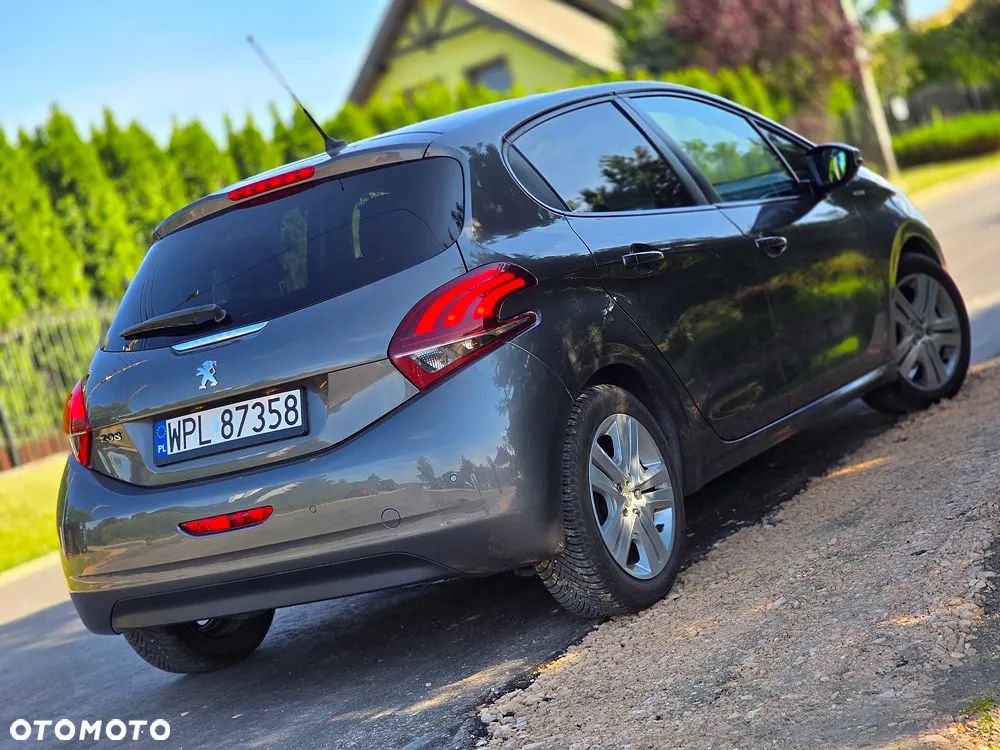 Peugeot 208 PureTech 82 Urban Move - 2
