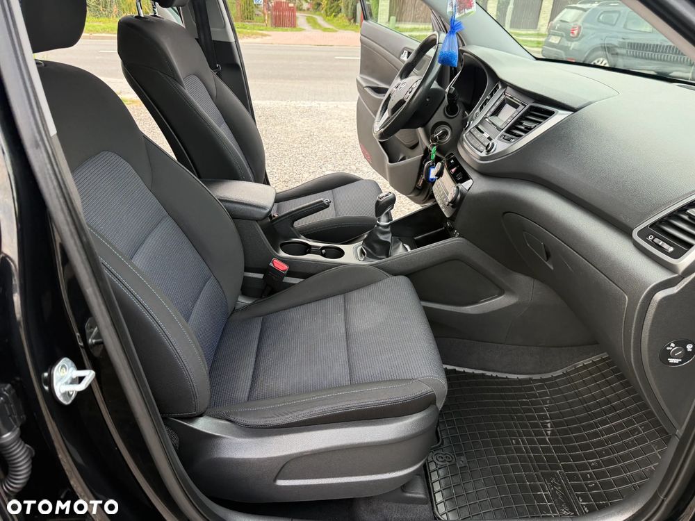 Hyundai Tucson 1.6 GDI BlueDrive Comfort 2WD - 29