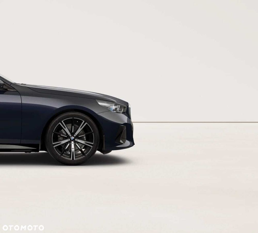 BMW Seria 5 520d xDrive mHEV M Sport - 9