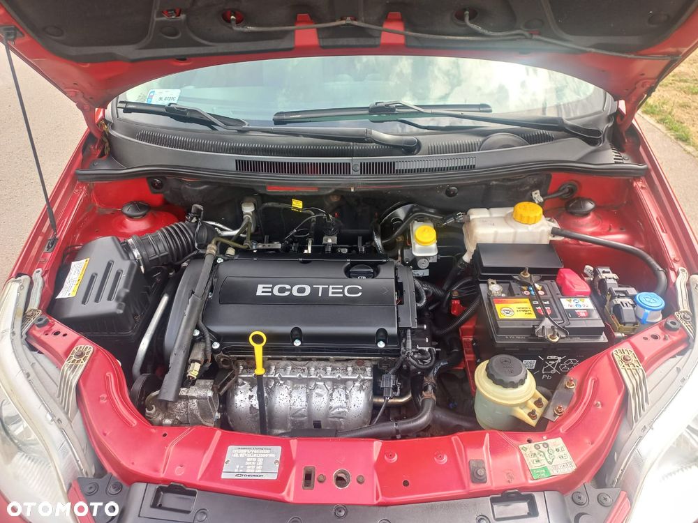 Chevrolet Aveo 1.4 LT - 21