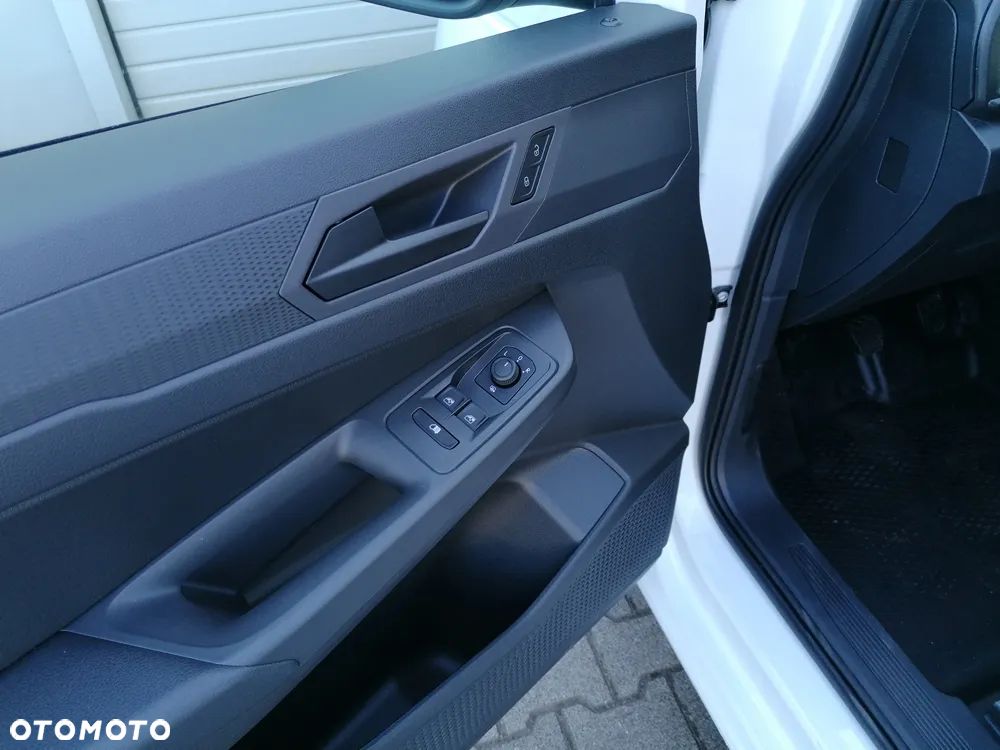 Ford Transit Connect L2 - 19