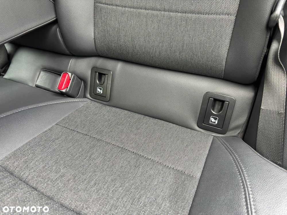 Toyota Corolla 1.8 Hybrid Executive - 30