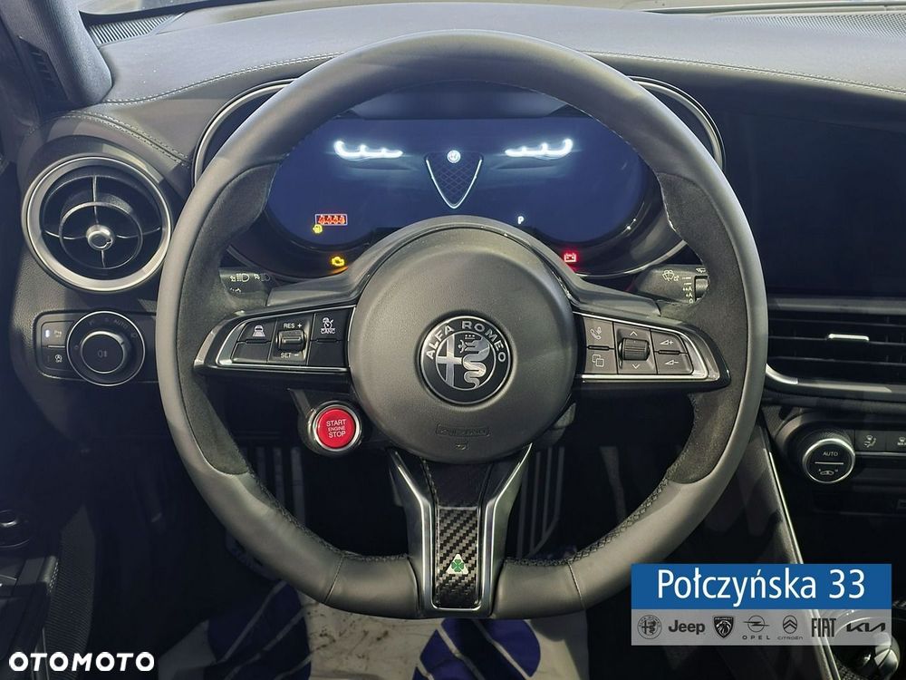Alfa Romeo Giulia - 19