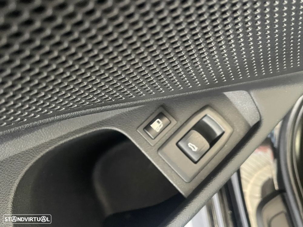 BMW 330 e Auto - 20