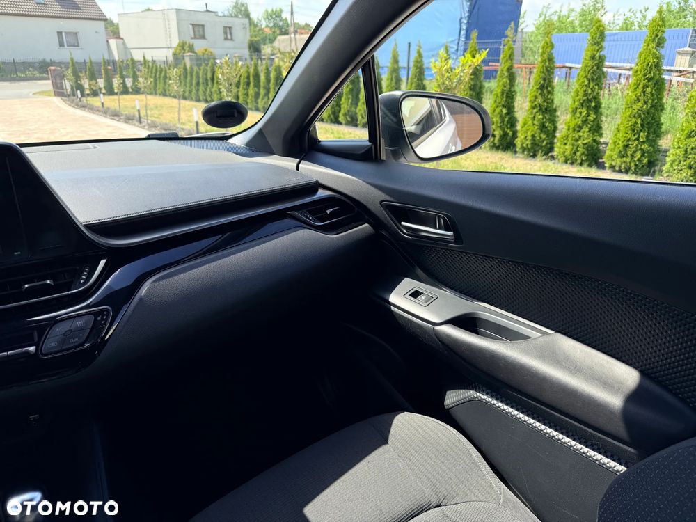 Toyota C-HR Style Selection - 27