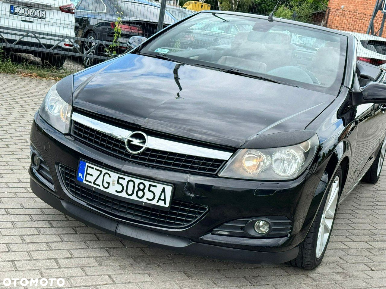 Opel Astra GTC 1.6 Cosmo - 8