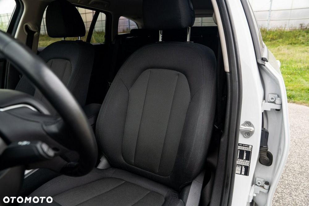 BMW Seria 3 318i Advantage - 24