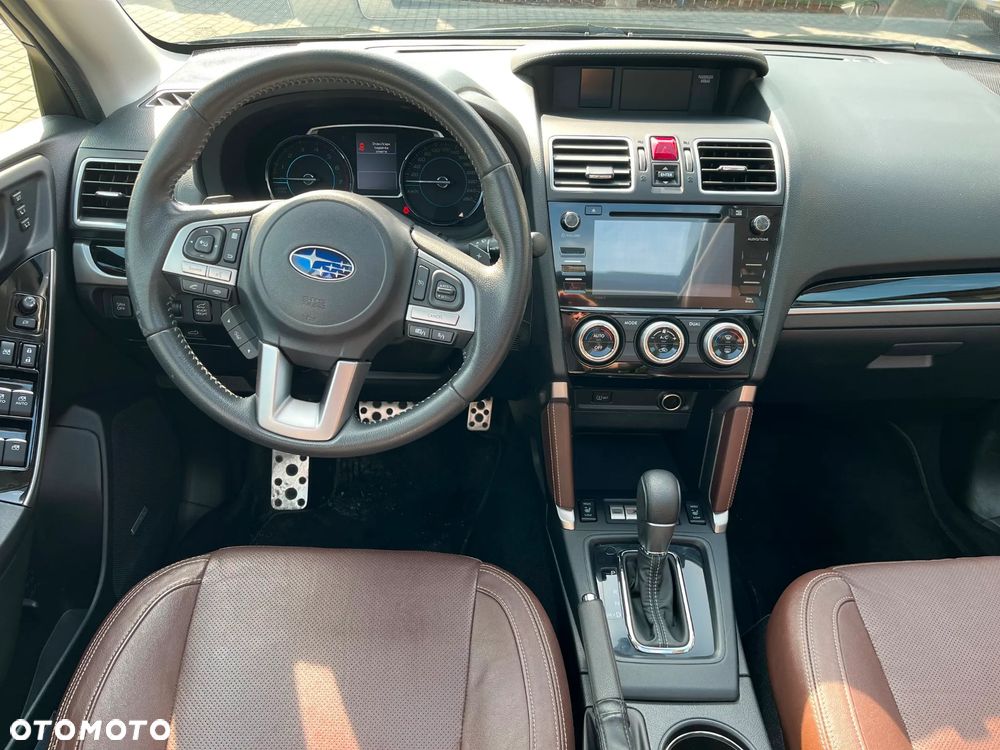 Subaru Forester 2.0 XT Platinum Lineartronic - 9