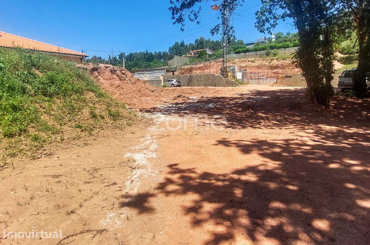 Terreno para construção de moradia - Grande imagem: 2/9