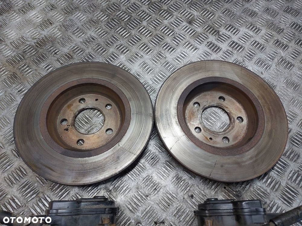 TARCZE HAMULCOWE TYŁ + KLOCKI + ZACISKI AUDI A5 8T - 4