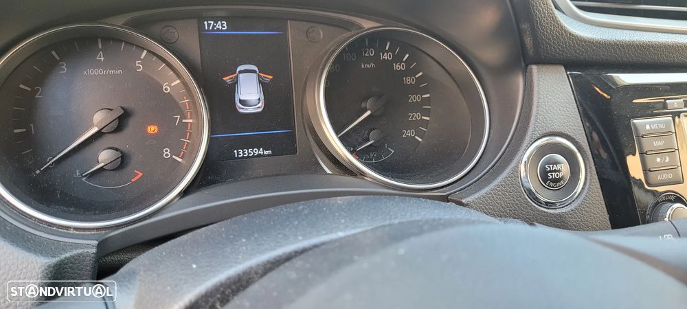 Nissan Qashqai 1.3 DIG-T N-Connecta J18 DCT - 7