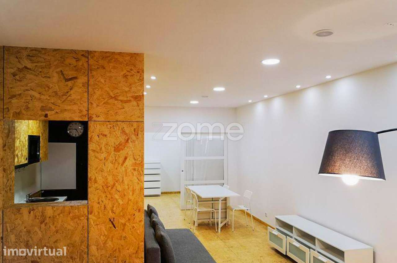 Garagem com 57m2 na Rua do Sardoal, Braga - Grande imagem: 2/15